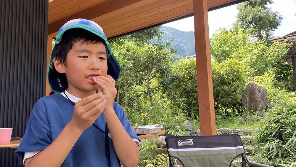 こぐまplaceのプライベートBBQに到着したご家族の様子